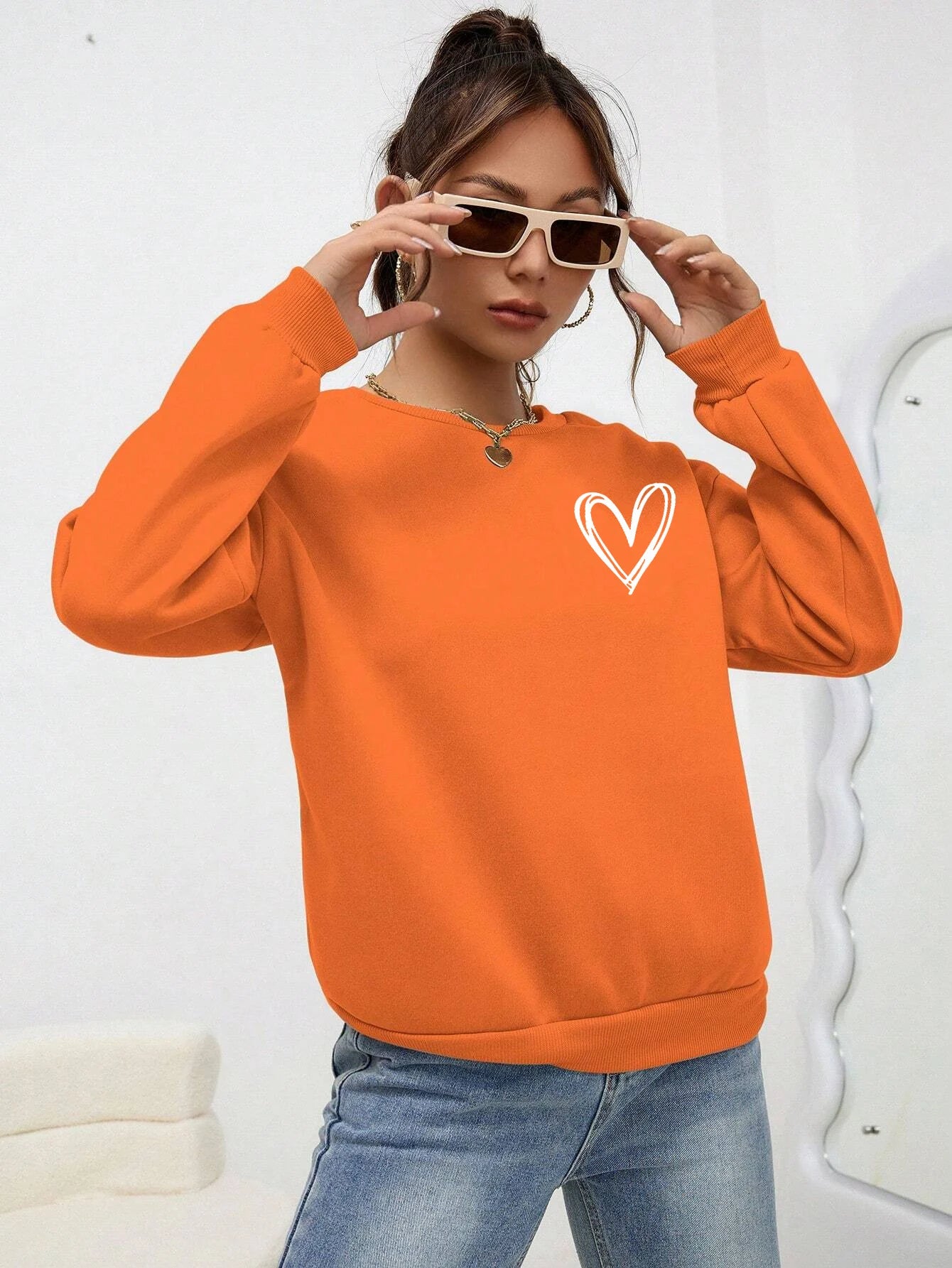 Felpe con stampa a forma di cuore semplice per donna, comode e casual, con scollo rotondo, in pile, calde e comode, abbigliamento sportivo