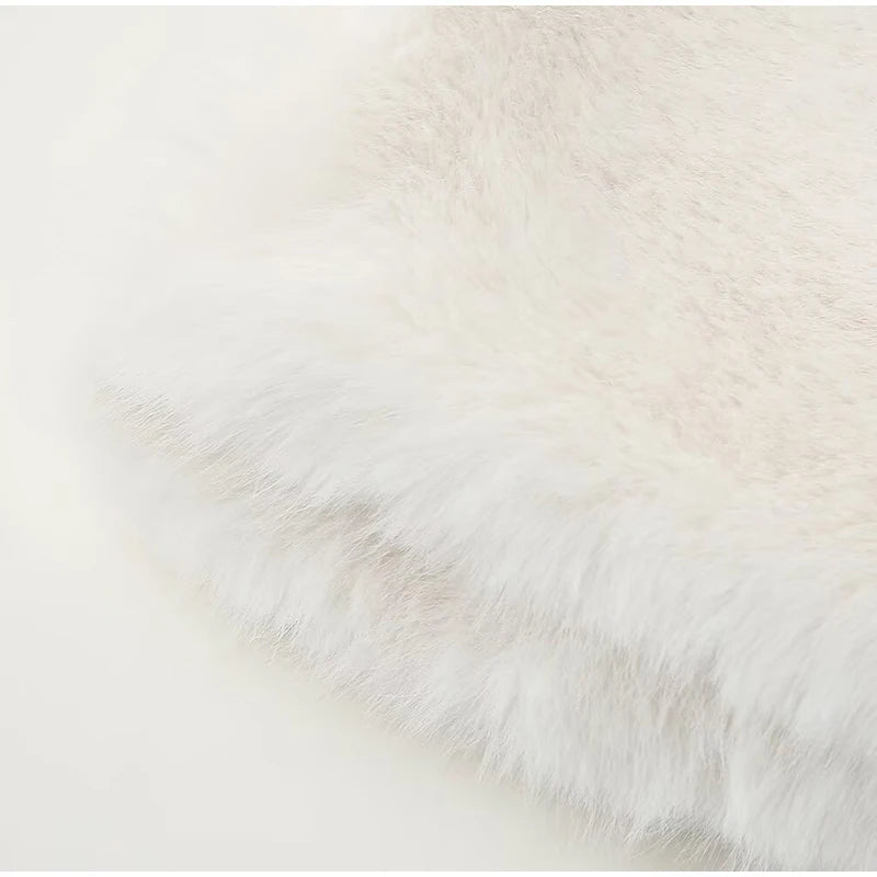 Cappotto in pelliccia sintetica soffice da donna, spesso e caldo, con colletto rovesciato, alla moda, di lusso, top 2024, elegante da donna, soprabito da strada