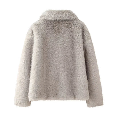 Cappotto in pelliccia sintetica soffice da donna, spesso e caldo, con colletto rovesciato, alla moda, di lusso, top 2024, elegante da donna, soprabito da strada