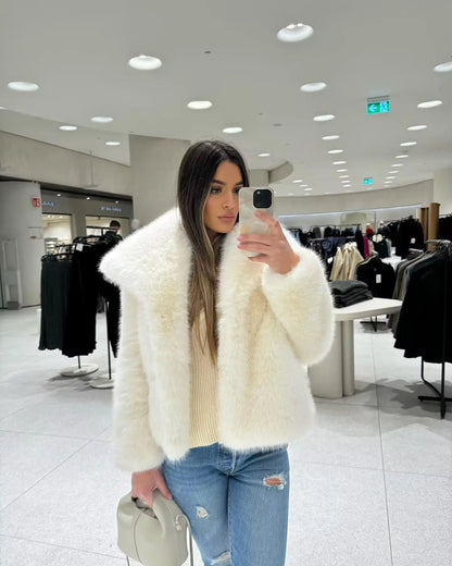 Y2K TRAF Cappotti oversize in pelliccia sintetica da donna alla moda 2024 Giacche invernali spesse e calde Casual con tasche Eleganti da donna Nuovi capispalla