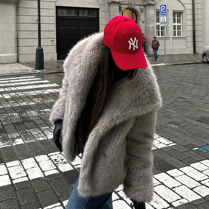 Neo Mint 2024 Inverno Iconic Blogger Fashion Soffice Colletto Quadrato Cappotto in Pelliccia Sintetica Donna Ins Hot Chic Ragazze Giacca in Pelliccia di Volpe Capispalla