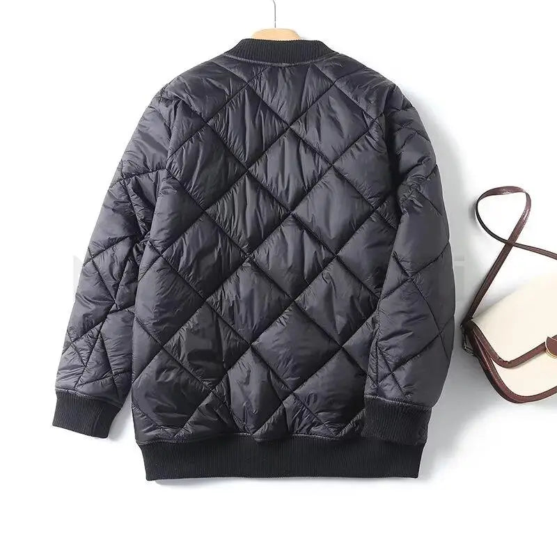 Giacca leggera in nero per donna, stile casual e pratico