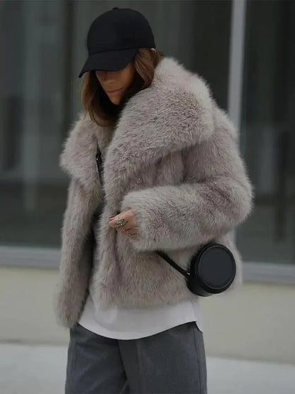 Caldo ed elegante cappotto in pelliccia sintetica da donna invernale spesso a maniche lunghe, tinta unita, 2024, nuovo capospalla da strada alla moda per donna