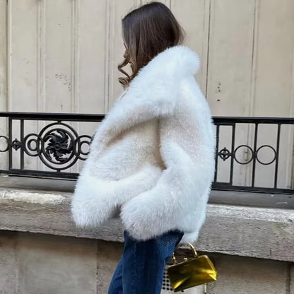 TRAF Cappotto in pelliccia sintetica bianco 2024 Donna Nuovo in cappotti Autunno Inverno Pelliccia Peluche Soffice Giacca Calda Rosso Grigio Nero Capispalla
