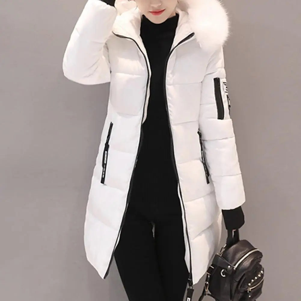 Cappotto da donna con imbottitura in fibra di poliestere per l'inverno

