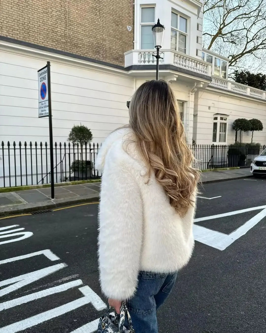 Y2K TRAF Cappotti oversize in pelliccia sintetica da donna alla moda 2024 Giacche invernali spesse e calde Casual con tasche Eleganti da donna Nuovi capispalla